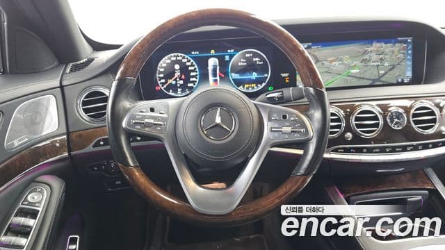 Mercedes-Benz S-Class 2018 — ფოტო 13/20