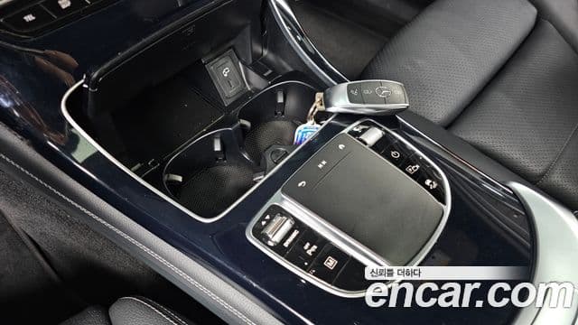 Mercedes-Benz GLC-Class 2020 — ფოტო 16/20