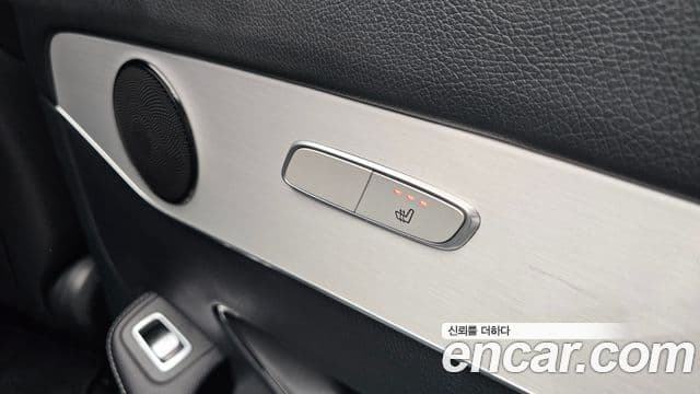 Mercedes-Benz GLC-Class 2020 — ფოტო 18/20