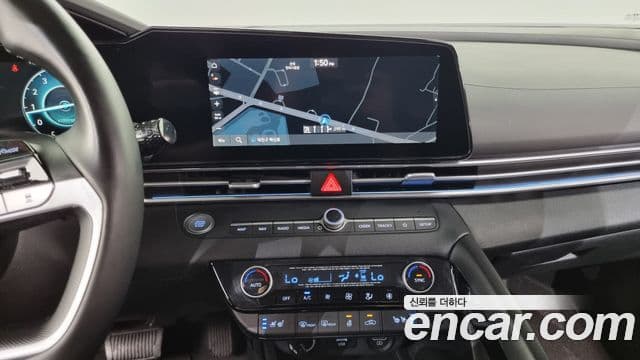 Hyundai The New Avante Hybrid 2020 — Photo 12/20