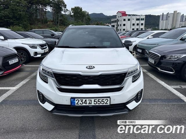 Kia Seltos 2021 — ფოტო 9/20