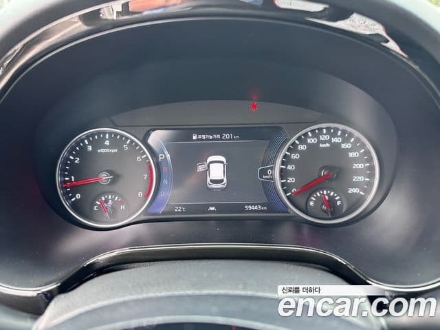 Kia Seltos 2021 — ფოტო 13/20