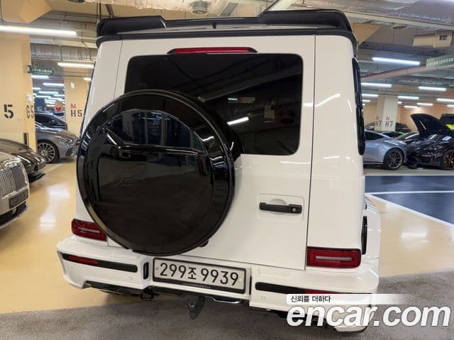 Mercedes-Benz G-Class 2019 — Photo 6/20