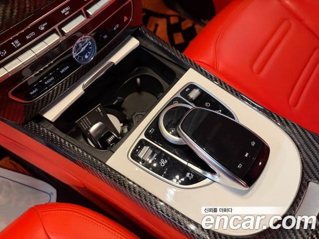 Mercedes-Benz G-Class 2019 — Photo 4/20