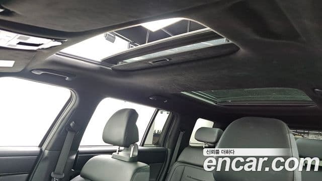 Hyundai Santa Fe 2024 — ფოტო 19/20