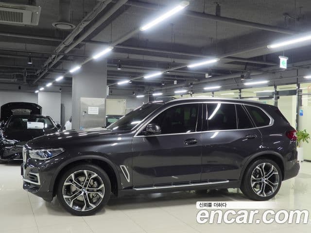 BMW X5 2021 — Şəkil 8/15