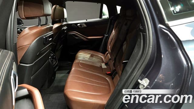 BMW X6 2020 — Photo 8/20