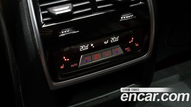BMW X6 2020 — Photo 11/20