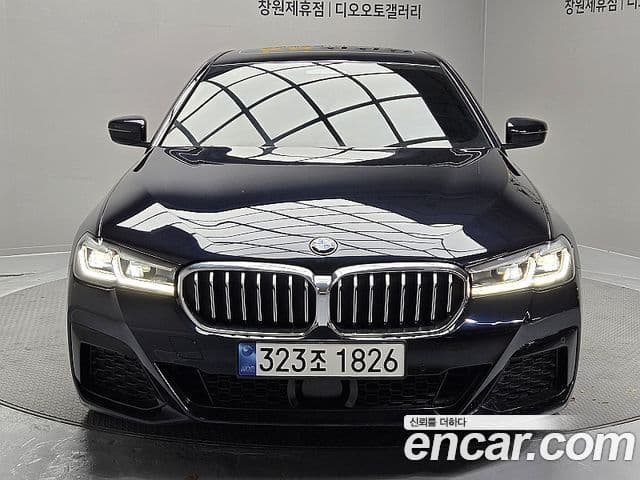 BMW 5 Series 2020 — Photo 4/18