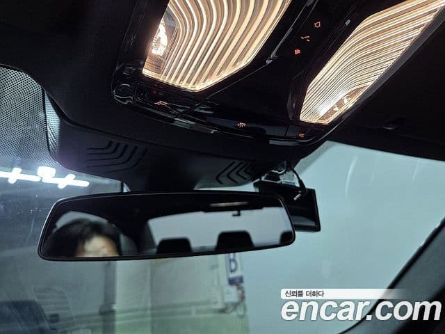 BMW 5 Series 2020 — Photo 10/18