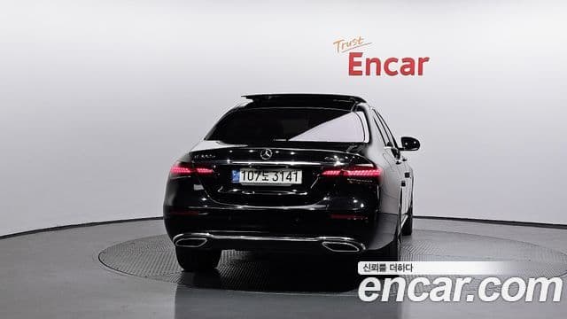 Mercedes-Benz E-Class 2021 — Şəkil 1/20