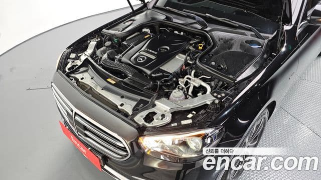 Mercedes-Benz E-Class 2021 — Şəkil 10/20