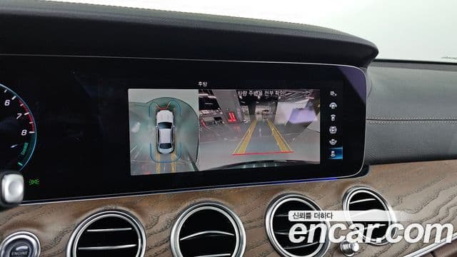 Mercedes-Benz E-Class 2021 — Şəkil 19/20