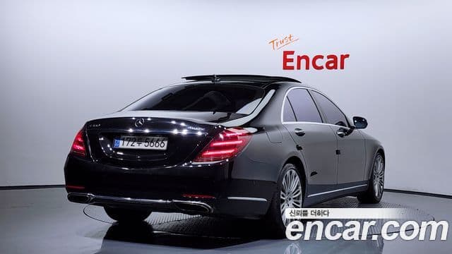 Mercedes-Benz S-Class 2019 — ფოტო 7/20