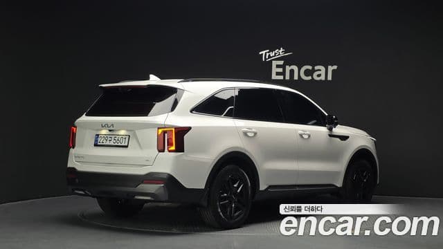 Kia Sorento 2023 — Şəkil 2/20