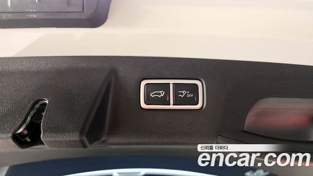 Kia Sorento 2023 — Şəkil 19/20