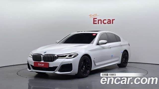 BMW 5 Series 2023 — Photo 11/20