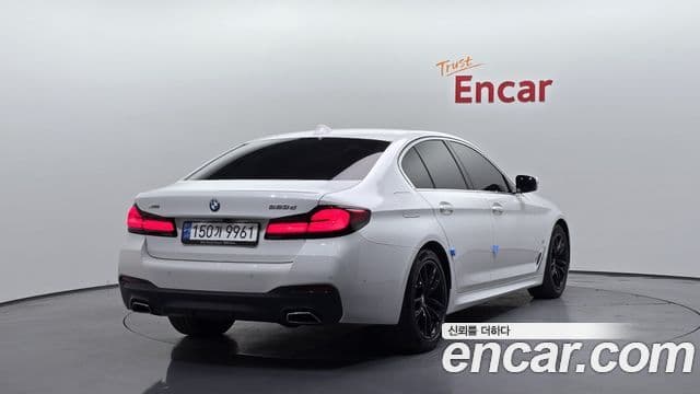 BMW 5 Series 2023 — Photo 20/20