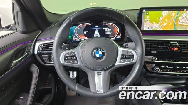 BMW 5 Series 2023 — Photo 15/20