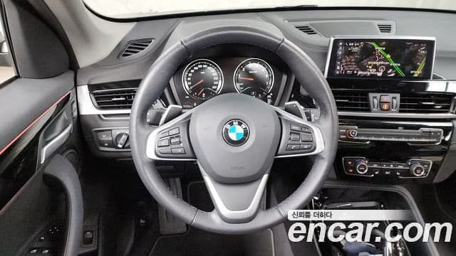 BMW X1 2022 — Şəkil 13/20