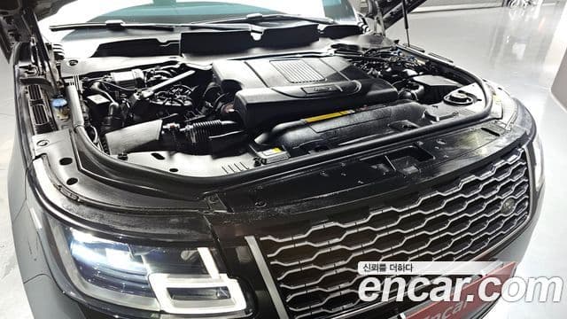 Land Rover Range Rover 2018 — Şəkil 8/20