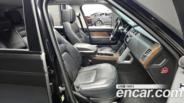 Land Rover Range Rover 2018 — Şəkil 15/20