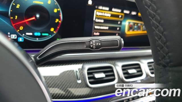 Mercedes-Benz GLE-Class 2023 — ფოტო 8/20