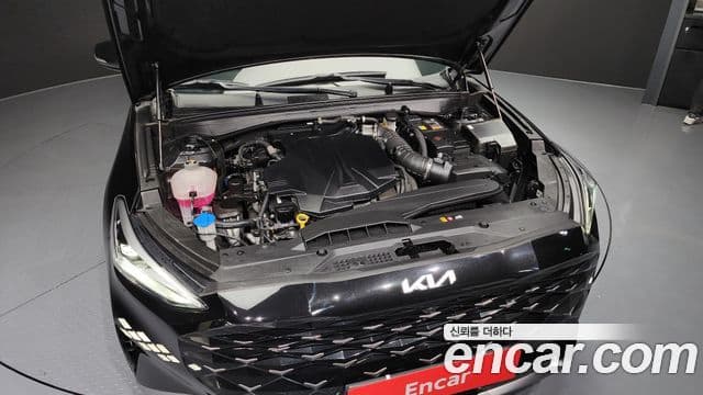 Kia K8 2021 — Photo 10/20