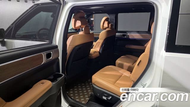 Hyundai Santa Fe 2023 — Фото 11/20