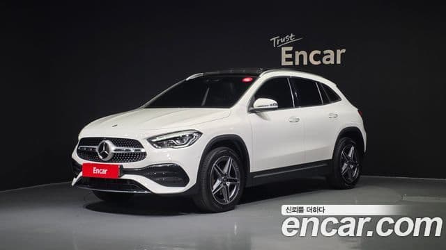 Mercedes-Benz GLA-Class 2022 — ფოტო 1/20
