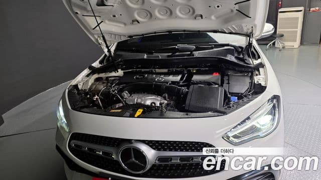 Mercedes-Benz GLA-Class 2022 — ფოტო 6/20