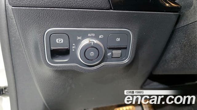 Mercedes-Benz GLA-Class 2022 — Photo 10/20