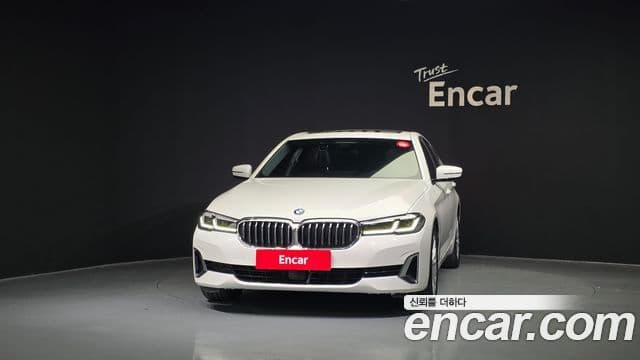 BMW 5 Series 2021 — фото 3 из 20