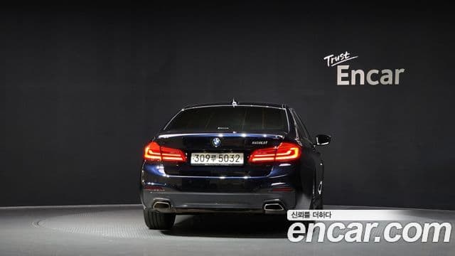 BMW 5 Series 2020 — Şəkil 7/20