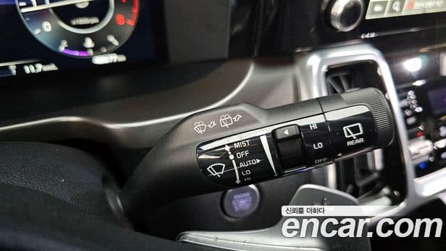 Kia Sorento 2023 — ფოტო 16/20