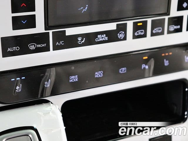 Hyundai Staria 2025 — Şəkil 13/20