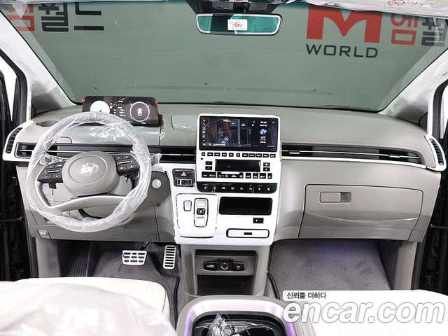 Hyundai Staria 2025 — Şəkil 19/20