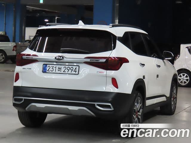 Kia Seltos 2021 — ფოტო 1/20