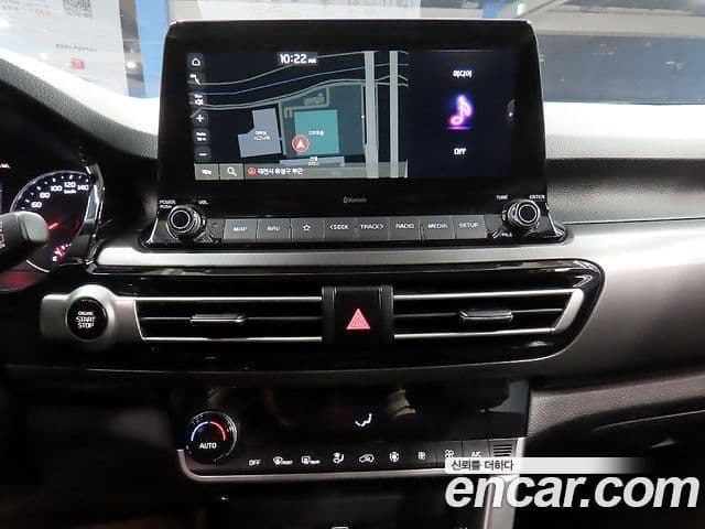 Kia Seltos 2021 — ფოტო 13/20