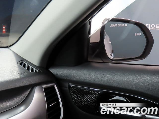Kia Seltos 2021 — ფოტო 17/20