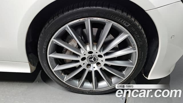 Mercedes-Benz E-Class 2019 — ფოტო 5/20