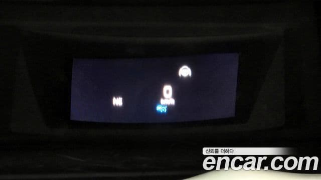 Mercedes-Benz E-Class 2019 — ფოტო 17/20