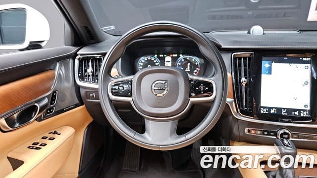 Volvo S90 2019 — ფოტო 13/20