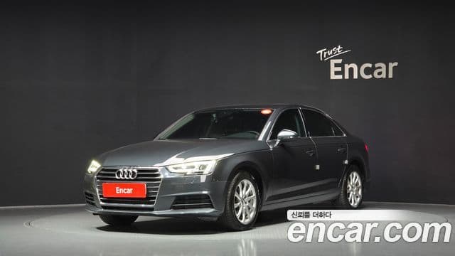 Audi A4 2019 — ფოტო 1/20