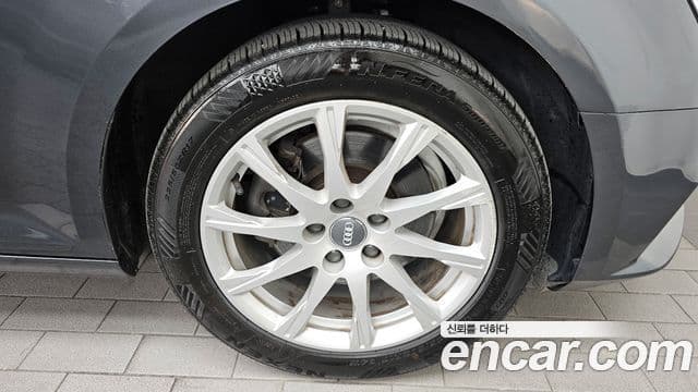 Audi A4 2019 — ფოტო 5/20