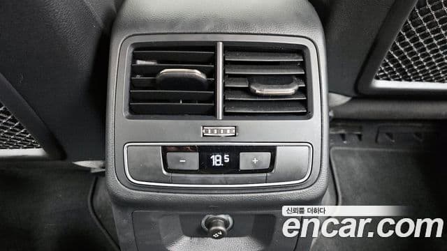 Audi A4 2019 — ფოტო 18/20