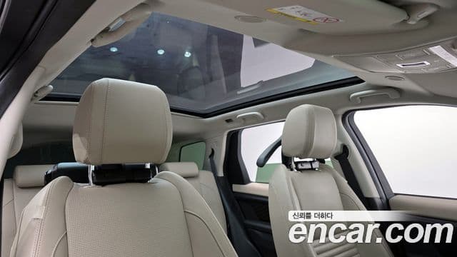 Land Rover Discovery Sport 2022 — ფოტო 15/20