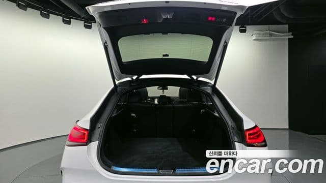 Mercedes-Benz GLE-Class 2022 — фото 20 из 20