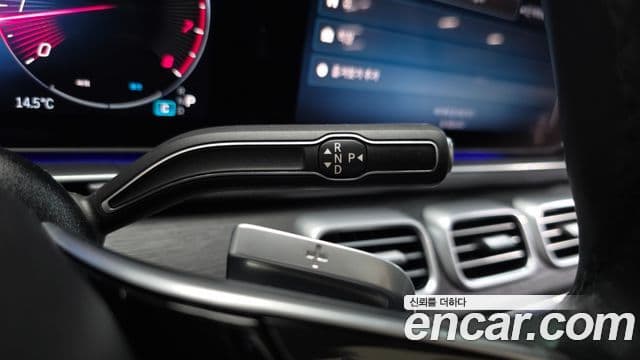 Mercedes-Benz GLE-Class 2024 — Photo 19/20
