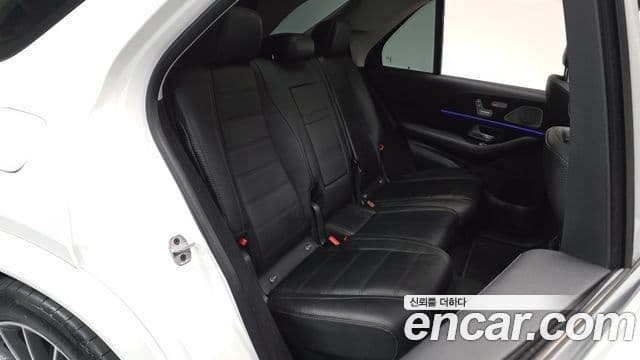 Mercedes-Benz GLE-Class 2024 — Photo 12/20